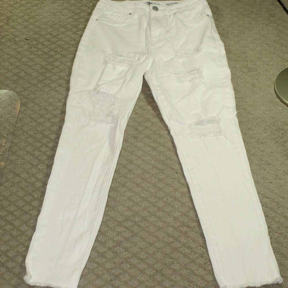 YMI Mid Rise Ankle Dreamfit Women's Jeans Ripped White Size 5 Distressed